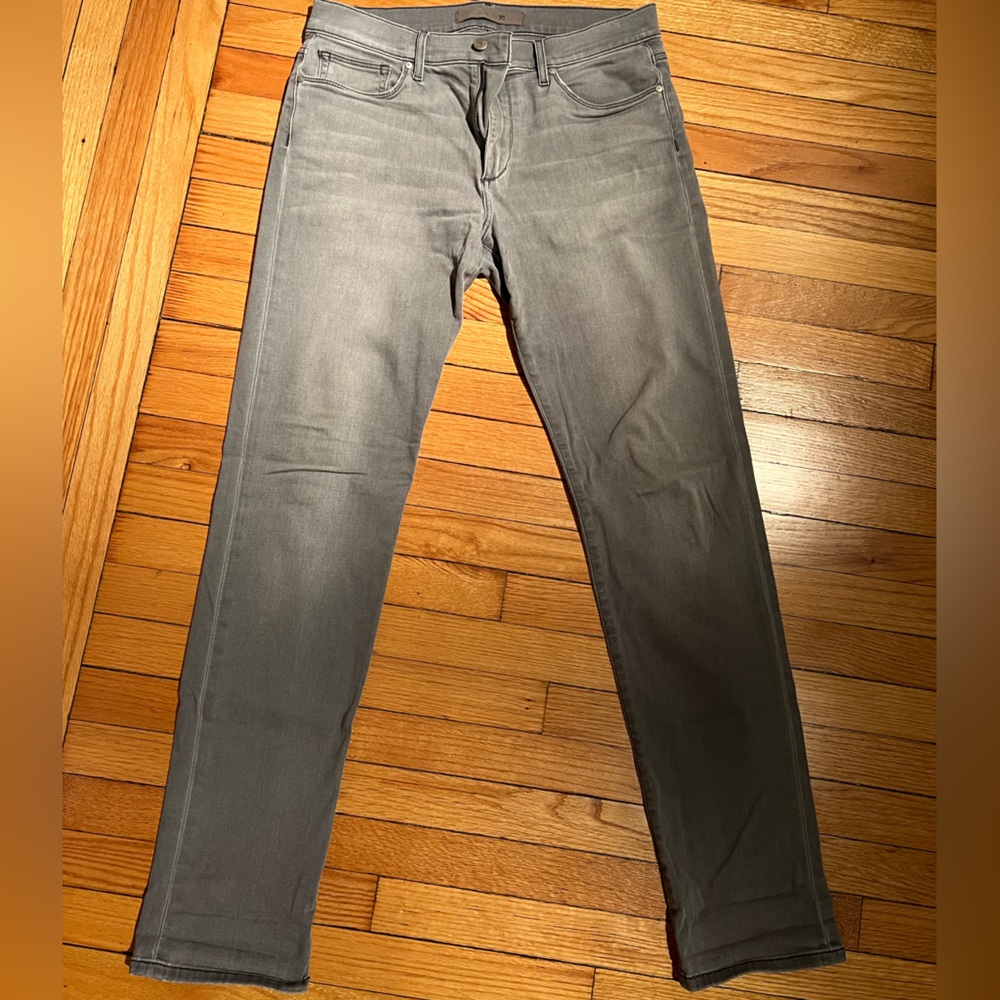 Men’s Joe’s Jeans size 32W 32L in good condition